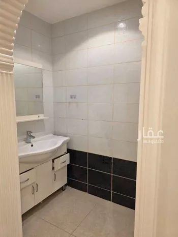 شقة للإيجار في شارع ابي بكر الصديق الفرعي, حي التعاون, مدينة الرياض, منطقة الرياض صورة 3