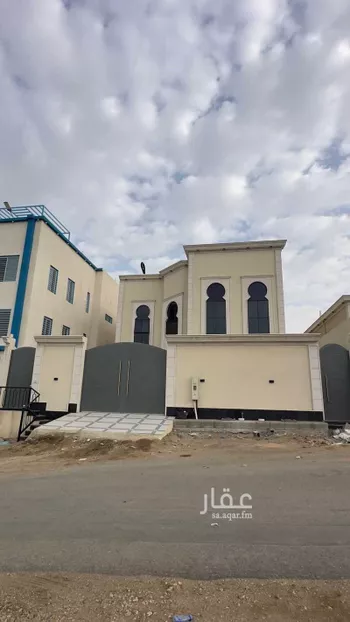 فيلا للبيع في المقطاع صورة 2