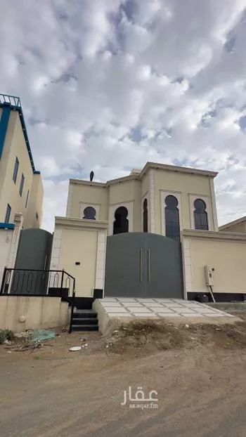 فيلا للبيع في المقطاع صورة 3