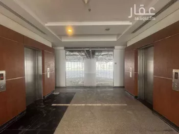 مكتب تجاري للإيجار في شارع الملك فهد الفرعي, حي الرحمانية, مدينة الرياض, منطقة الرياض