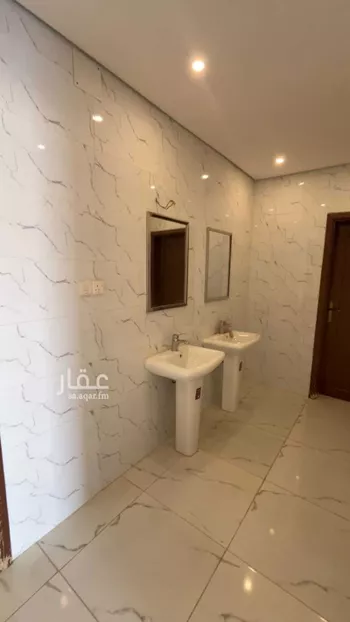 فيلا للبيع في شارع عرفطة ابن الحباب ابن حبيب الازدي, حي الصفراء, مدينة بريده, منطقة القصيم صورة 3