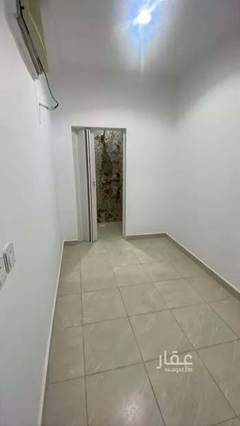 غرفة للإيجار في شارع قيس ابن صيفي, حي الصفاء, مدينة جدة, منطقة مكة المكرمة