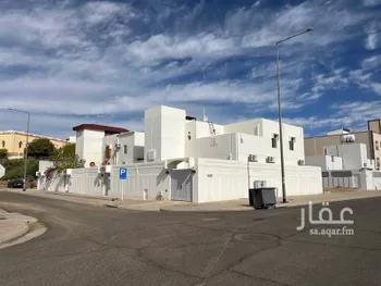 فيلا للبيع في شارع زينب بنت خباب بن الارت, حي وادي مهزور, مدينة المدينه المنوره, منطقة المدينة المنورة