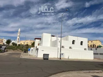 فيلا للبيع في شارع زينب بنت خباب بن الارت, حي وادي مهزور, مدينة المدينه المنوره, منطقة المدينة المنورة صورة 2
