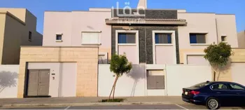 فيلا للإيجار في شارع 2412474, مدينة الظهران, المنطقة الشرقية