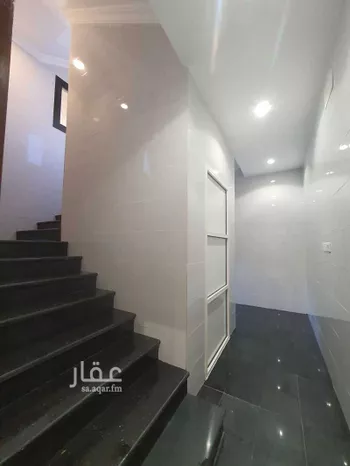 فيلا للبيع في شارع محمد الاسنوي, حي الرياض, مدينة جدة, منطقة مكة المكرمة صورة 4