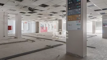 محل للإيجار في شارع الملك عبدالله ابن عبدالعزيز سعود الفرعي, حي الحمراء, مدينة الرياض, منطقة الرياض