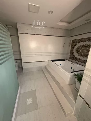 فيلا للبيع في شارع الفنار, حي البحيرة, مدينة الخبر, المنطقة الشرقية صورة 3