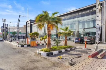 محل للإيجار في شارع عبدالعزيز بن معمر, حي الحمراء, مدينة الرياض, منطقة الرياض صورة 2