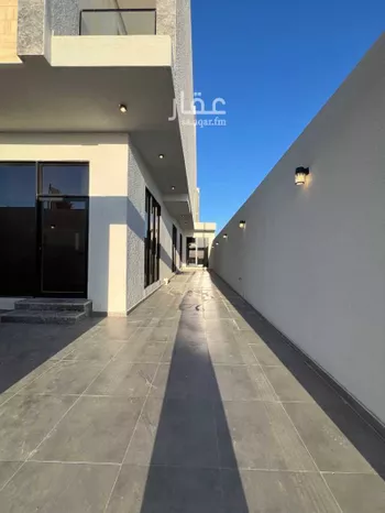 فيلا للبيع في شارع طريق ابو حدرية, حي الشعلة, مدينة الدمام, المنطقة الشرقية صورة 2