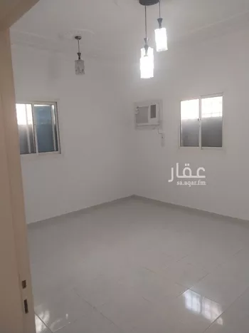 دور للإيجار في شارع أحمد بن مضاء, حي الملك فيصل, مدينة الرياض, منطقة الرياض صورة 2