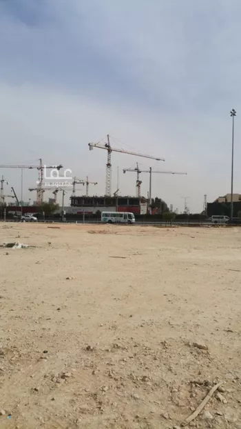 أرض للإيجار في شارع الملك سلمان ابن عبدالعزيز سعود الفرعى, حي القيروان, مدينة الرياض, منطقة الرياض