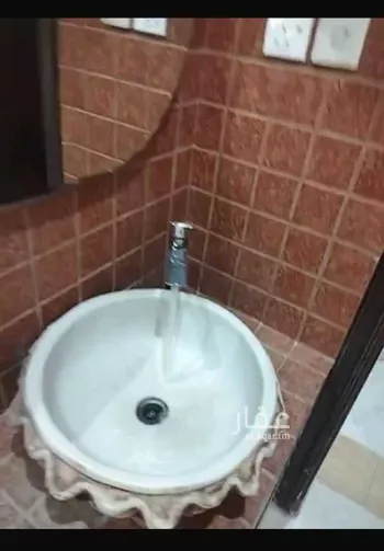 فيلا للإيجار في شارع الحمرة, حي الملقا, مدينة الرياض, منطقة الرياض صورة 3