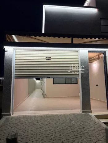شقة للبيع في شارع 2550413, حي الورود, مدينة صامطه, منطقة جازان صورة 3