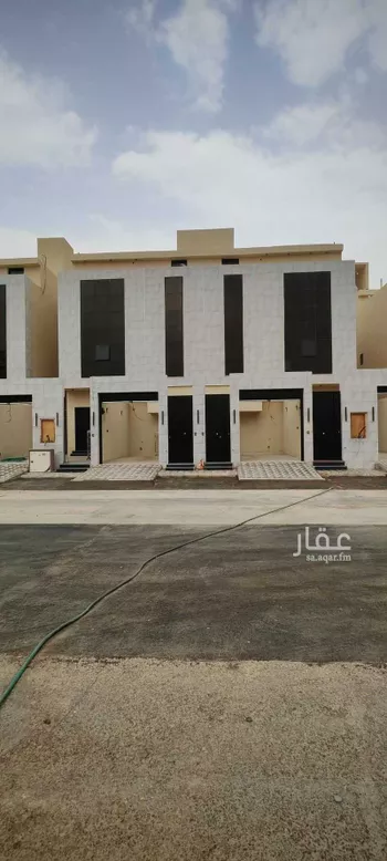 دور للبيع في شارع علي الدرويش, حي طويق, مدينة الرياض, منطقة الرياض