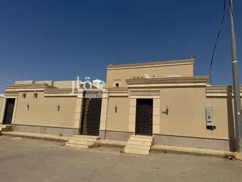 فيلا للبيع في شارع الشفاء, حي المرقب, مدينة عيون الجواء, منطقة القصيم