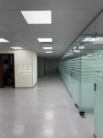 مكتب تجاري للإيجار في شارع الامير ماجد الفرعي, حي الورود, مدينة جدة, منطقة مكة المكرمة صورة 3