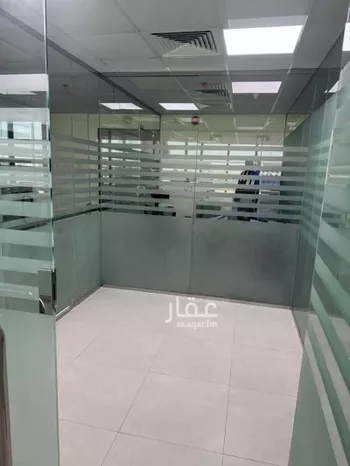 مكتب تجاري للإيجار في شارع الامير ماجد الفرعي, حي الورود, مدينة جدة, منطقة مكة المكرمة صورة 2