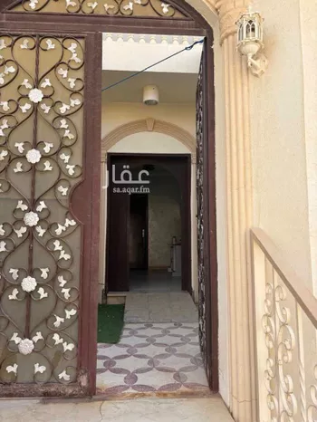 فيلا للبيع في شارع عبيد بن جحش, حي الإسكان, مدينة بريده, منطقة القصيم صورة 3