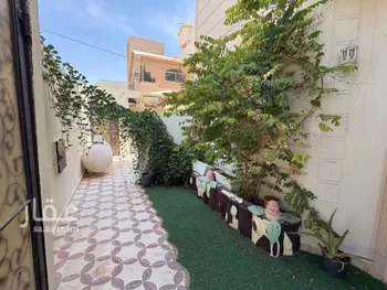 فيلا للبيع في شارع عبيد بن جحش, حي الإسكان, مدينة بريده, منطقة القصيم صورة 2