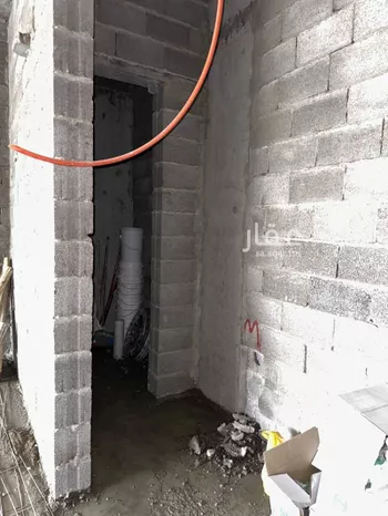 محل للإيجار في شارع الصحابة, حي إشبيلية, مدينة الرياض, منطقة الرياض صورة 2