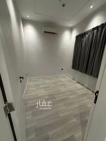 فيلا للإيجار في شارع جبل اللوز, حي الرمال, مدينة الرياض, منطقة الرياض صورة 2