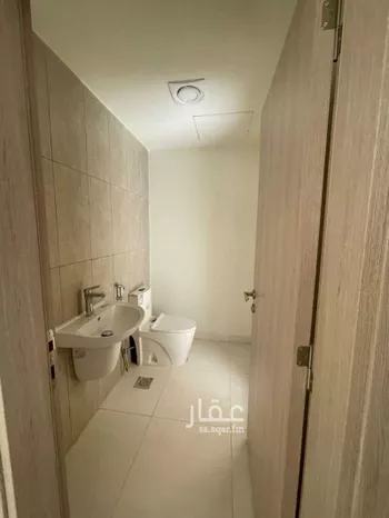 فيلا للإيجار في شارع شارع , حي مطار الملك خالد الدولي, مدينة الرياض, منطقة الرياض صورة 4