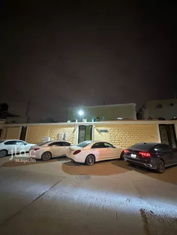 فيلا للبيع في شارع صالح بن أحمد الخريصي, طويق, الرياض