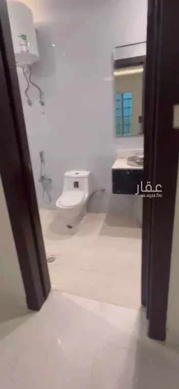 فيلا للإيجار في شارع عبدالملك الألبيري, حي بدر, مدينة الرياض, منطقة الرياض