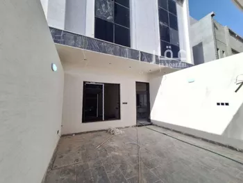فيلا للبيع في شارع عبدالرحمن المكودي, حي عكاظ, مدينة الرياض, منطقة الرياض صورة 5