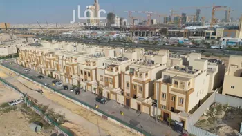 فيلا للبيع في شارع عبدالملك بن مسرة, حي القيروان, مدينة الرياض, منطقة الرياض صورة 5