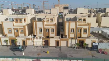 فيلا للبيع في شارع عبدالملك بن مسرة, حي القيروان, مدينة الرياض, منطقة الرياض صورة 4