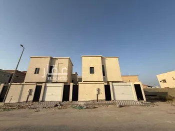 فيلا للبيع في شارع عرض 15 متر ، حي السلام ، الخفجي ، الخفجي