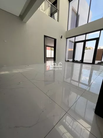 فيلا للبيع في شارع نصر الزواوي, حي الحلقة الشرقية, مدينة امارة منطقة مكة المكرمة - الطائف, منطقة مكة المكرمة صورة 2