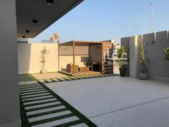 دور للبيع في شارع ابوعبيدة بن الجراح, حي الصدفة, مدينة الدمام, المنطقة الشرقية صورة 2