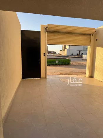 دور للبيع في شارع قريب من طريق السلام, حي القويع, مدينة بريده, منطقة القصيم صورة 2