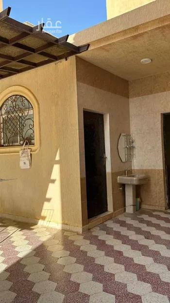فيلا للبيع في شارع الراعي النميري, حي الروضة, مدينة بريده, منطقة القصيم صورة 3