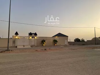 استراحة للبيع في شارع الوادي 13 ، العيينة ، الدرعية