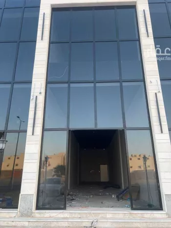 عمارة للبيع في شارع طريق الشيخ عبدالعزيز بن باز, حي النخيل, مدينة بريده, منطقة القصيم صورة 2
