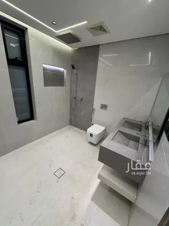 فيلا للبيع في شارع ابن الرقراق, حي المطار, مدينة جازان, منطقة جازان صورة 5
