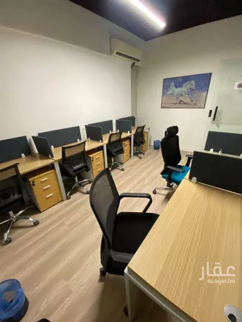 مكتب تجاري للإيجار في شارع صيدا, حي الدريهمية, مدينة الرياض, منطقة الرياض صورة 3