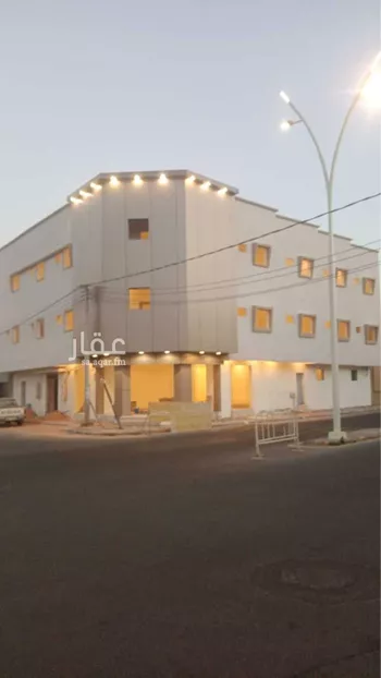 عمارة للبيع في شارع عائشة ام المؤمنين, حي العزيزية, مدينة حائل, منطقة حائل صورة 2