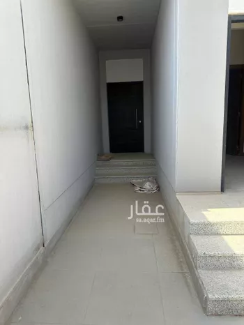 فيلا للإيجار في شارع يحيى الوراق ، حي مطار الملك خالد الدولي ، الرياض ، منطقة الرياض صورة 4