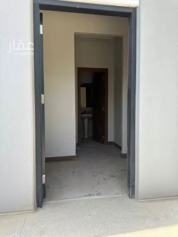 فيلا للإيجار في شارع يحيى الوراق ، حي مطار الملك خالد الدولي ، الرياض ، منطقة الرياض صورة 5