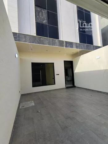 دور للبيع في شارع حجة الإسلام, حي عكاظ, مدينة الرياض, منطقة الرياض صورة 3
