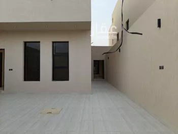 دور للبيع في شارع ابن نعيم, حي طيبة, مدينة الرياض, منطقة الرياض صورة 4