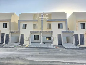 فيلا للبيع في شارع أحمد بن محمد العيالي, حي عكاظ, مدينة الرياض, منطقة الرياض
