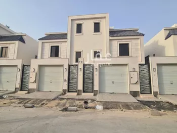 دور للبيع في شارع الامام مسلم, حي بدر, مدينة الرياض, منطقة الرياض صورة 2