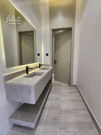 فيلا للبيع في شارع قزعة القيسي, حي طويق, مدينة الرياض, منطقة الرياض