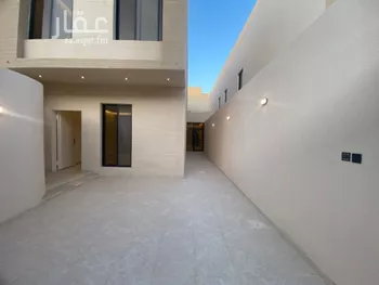 دور للبيع في شارع فخر الدين الرازي, حي عكاظ, مدينة الرياض, منطقة الرياض صورة 3